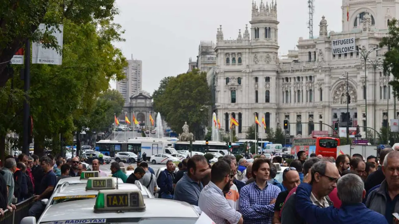 protesta taxi cnmc