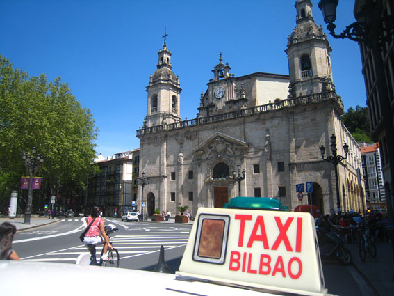 Alerta sobre la falta de conductores de taxi en Euskadi