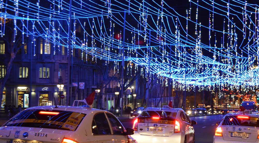 Los taxis salen a la calle…para acercar la luz de la Navidad