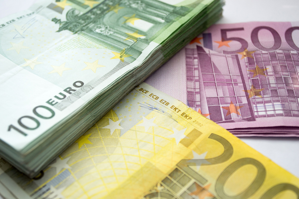 Condenado a pagar 20.000 euros a un taxista tras darle una paliza