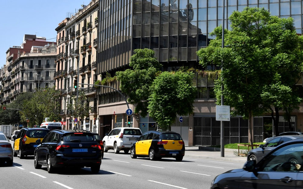 El taxi de Barcelona, más “tranquilo” tras la reunión sobre el decreto VTC
