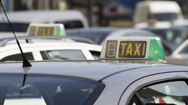 Madrid refuerza el servicio de taxi este fin de semana