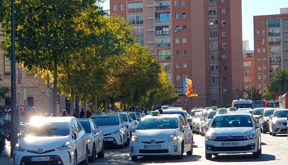 Taxistas valencianos anuncian un paro de 48 horas
