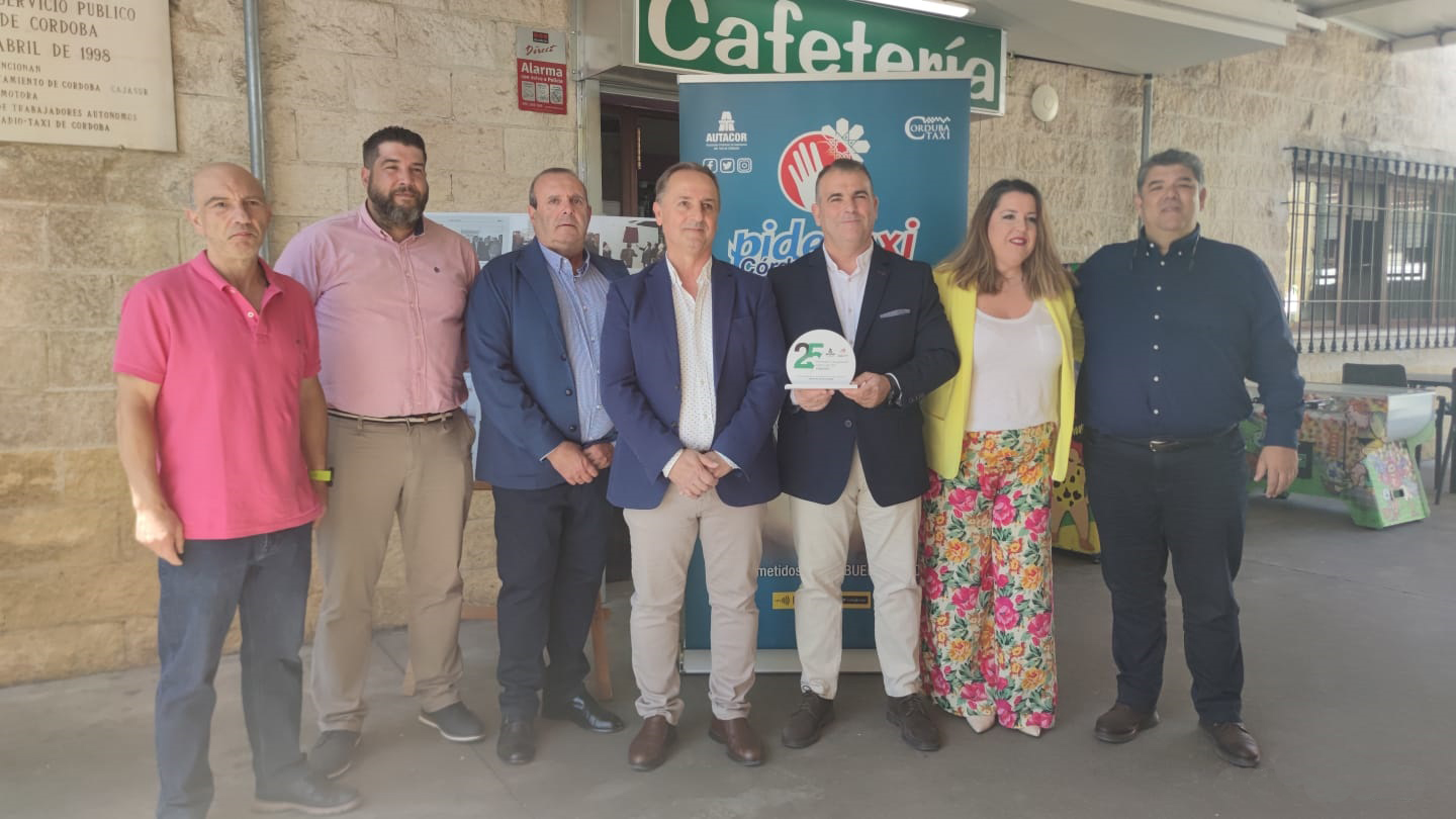 Córdoba celebra los 25 años de su Centro del Taxi