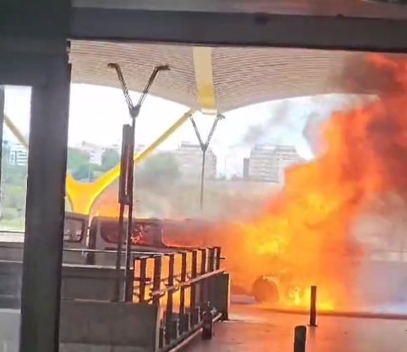 Incendio en la terminal 4 del aeropuerto Madrid-Barajas